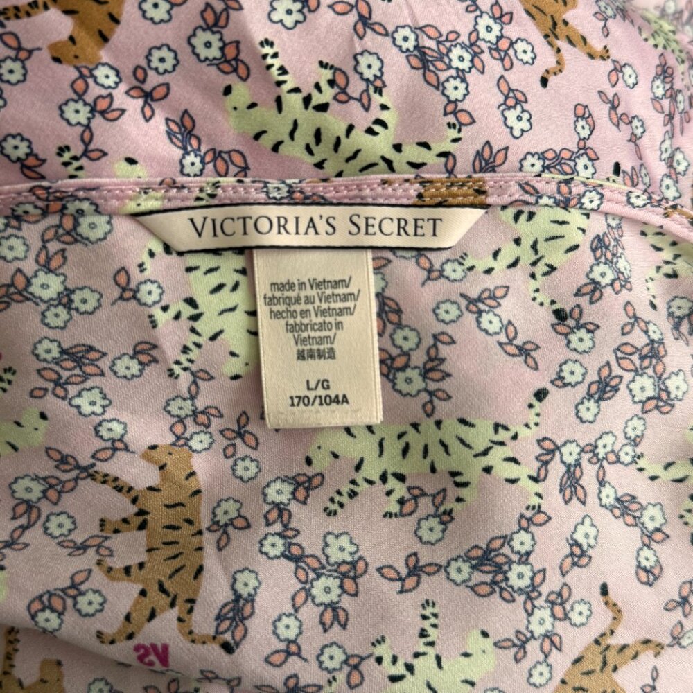 Victoria’s Secret Pink Leopard Floral Satin Pajama Set – Mixed Sizes (Top L, Bot - Picture 11 of 13